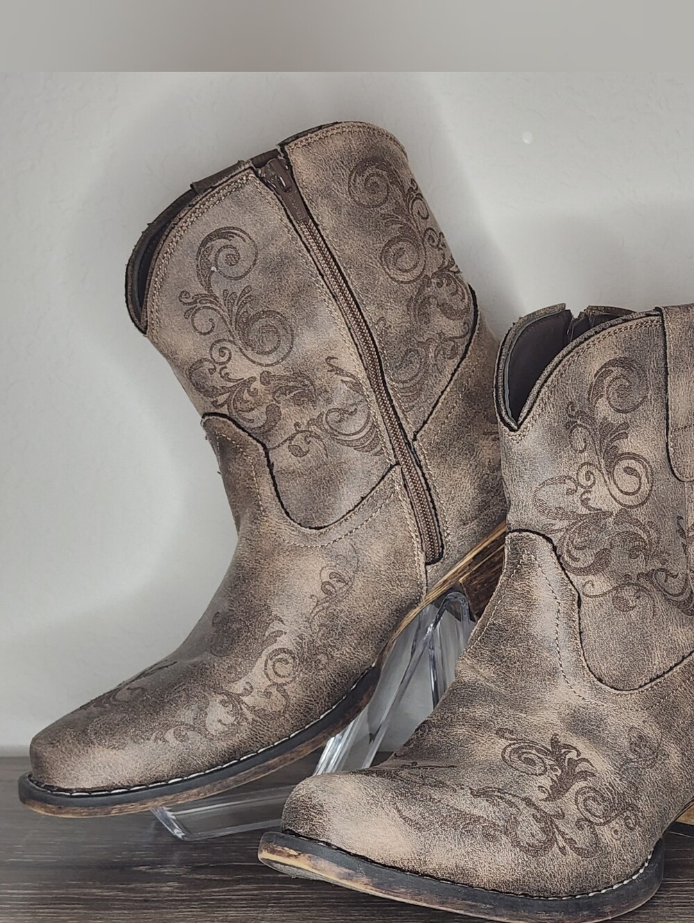 Roper Women's Brown Laser Print Snip Toe Cowboy Booties Size 9.5